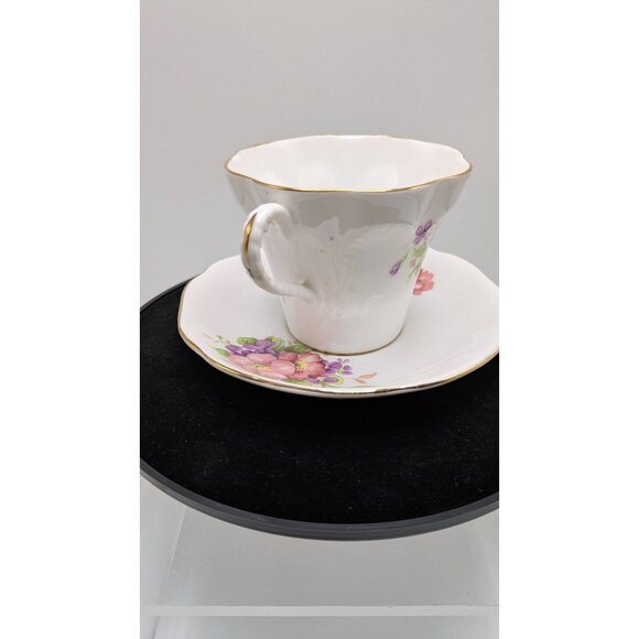 Royal Imperial Bone China Floral Teacup & Saucer Vintage England Set - Picture 13 of 16